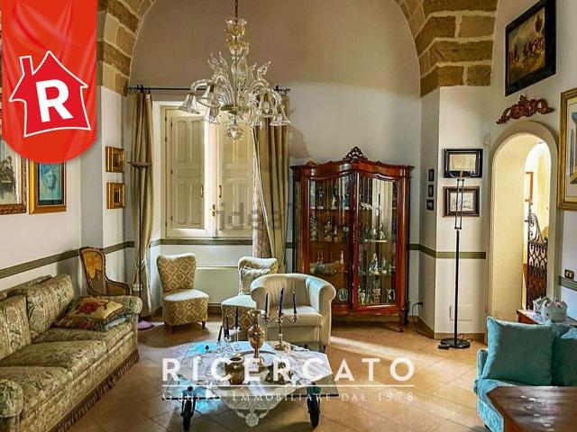 Casa in vendita a Squinzano, Lecce