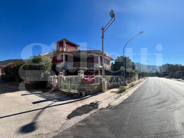Casa in vendita a Bellona