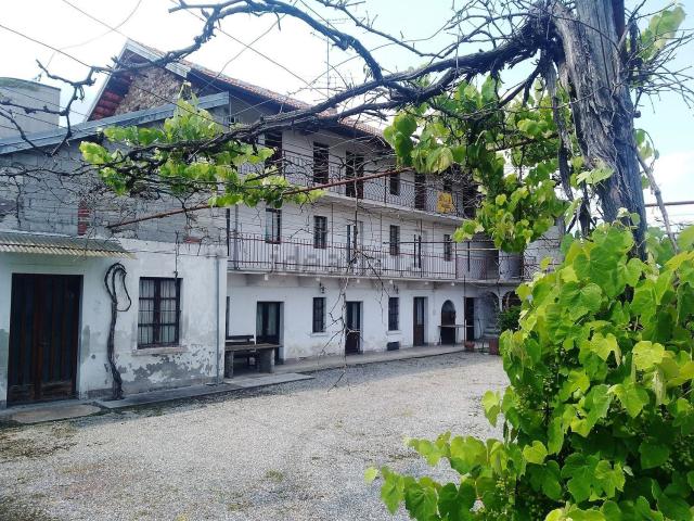 Casa in vendita a Piemonte, Novara