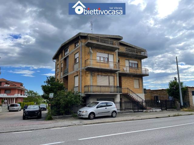Casa in vendita a Unione dei Comuni della Val Vibrata, Sant'egidioalla Vibrata