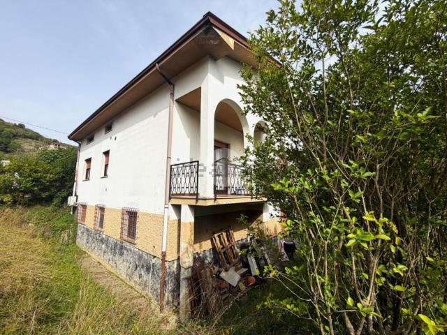 Casa in vendita a Cenate Sopra, Lombardia
