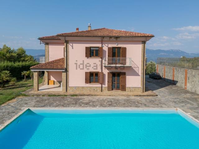 Casa in vendita a Lustra, Campania