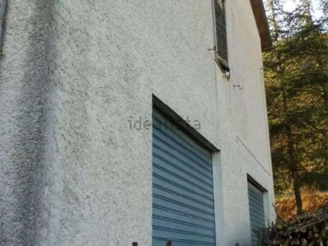 Casa in vendita a Pitino, Marche