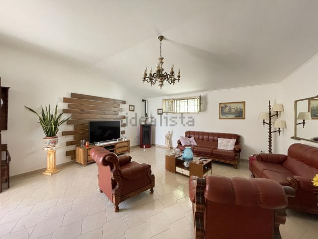 Casa in vendita a Tollo, Abruzzo