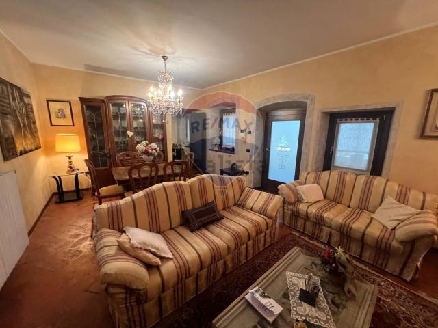 Casa in vendita a Villongo, Lombardia