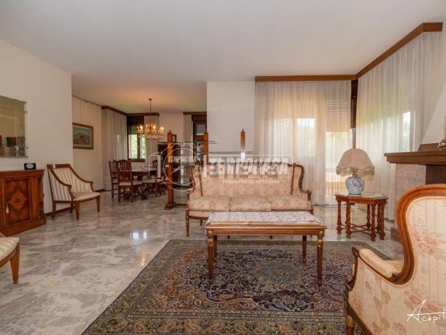 Casa in vendita a Sarzano, Rovigo