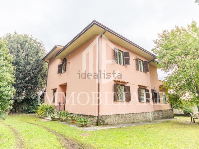 Casa in vendita a Valle Mazzone, Roma Capitale