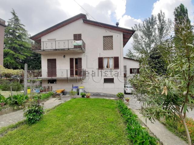 Casa in vendita a Umbertide, Umbria
