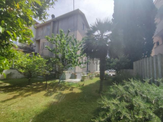 Casa in vendita a Pescara, Abruzzo