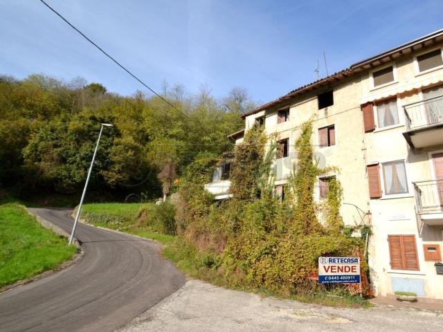 Casa in vendita a Peghini, Valdagno