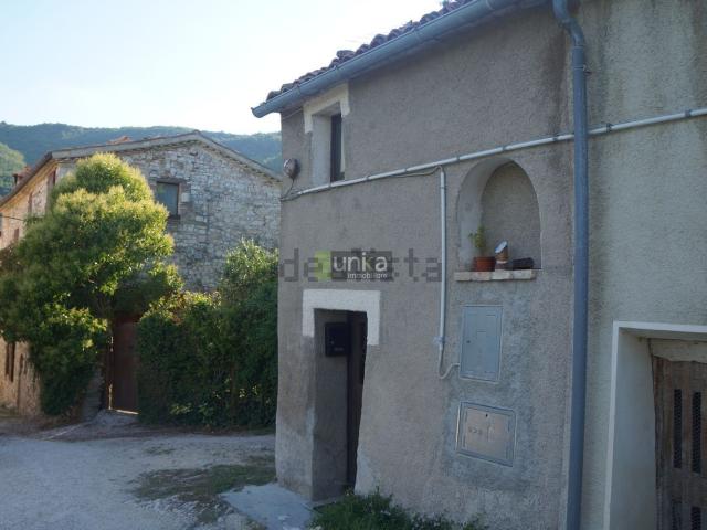 Casa in vendita a Arcevia, Ancona