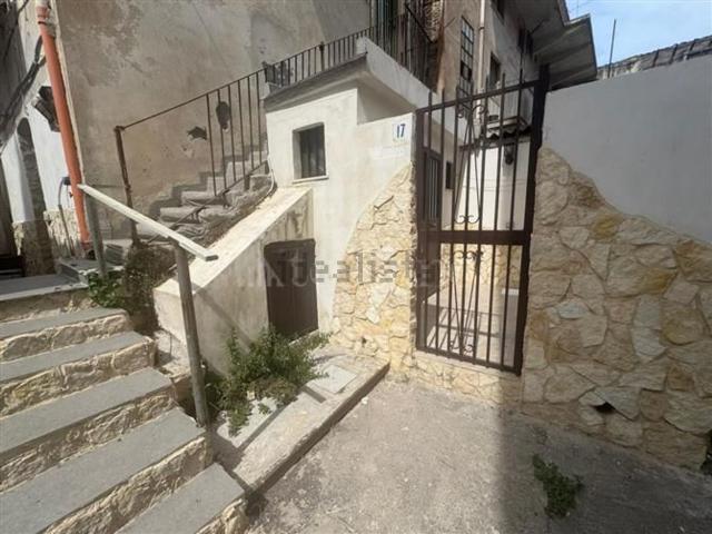 Casa in vendita a Borgo-Sanzio, Catania