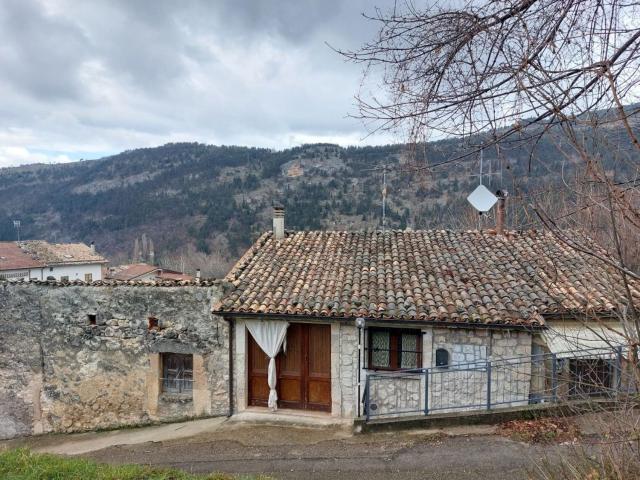 Casa in vendita a Caramanico Terme, Abruzzo