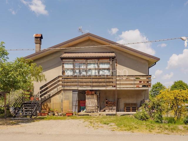Casa in vendita a Unione dei comuni del Distretto Ceramico, Frassinoro