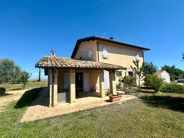 Casa in vendita a Bellante, Abruzzo