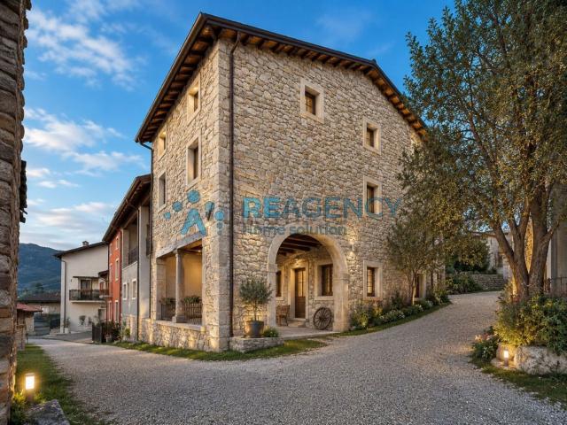 Casa in vendita a Castelgomberto, Veneto