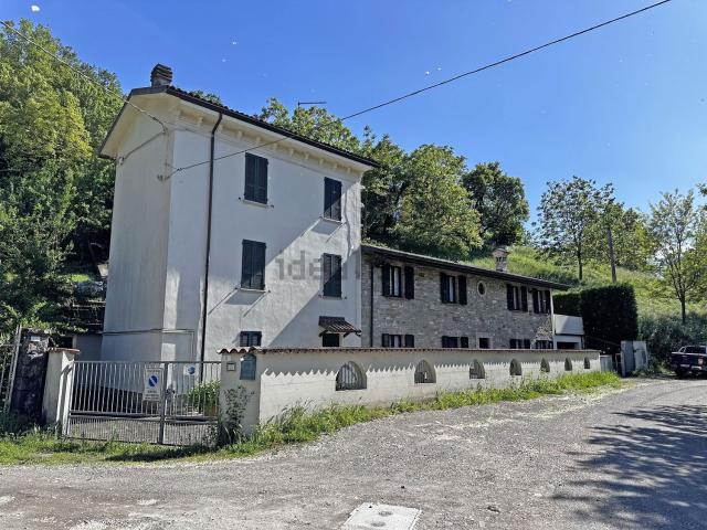 Casa in vendita a Bettola, Reggio Emilia