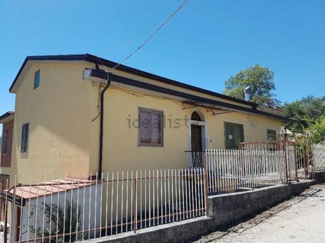 Casa in vendita a Lapio, Campania