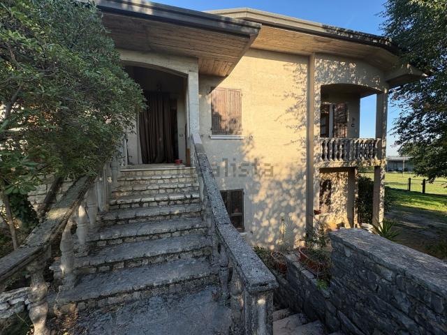 Casa in vendita a Bedizzole, Lombardia