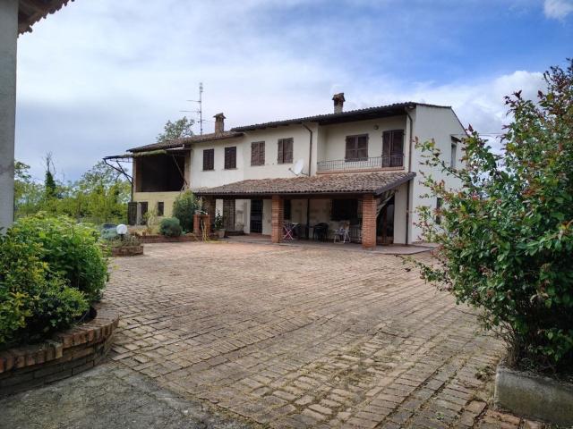 Casa in vendita a Chignolo Po, Lombardia