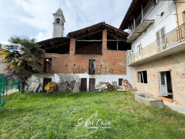 Casa in vendita a Gattico-Veruno, Piemonte