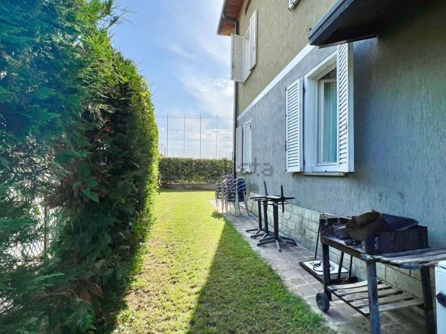 Casa in vendita a Como, Gironico