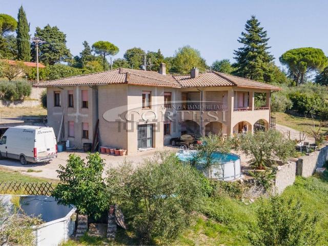 Casa in vendita a San Matteo, Perugia