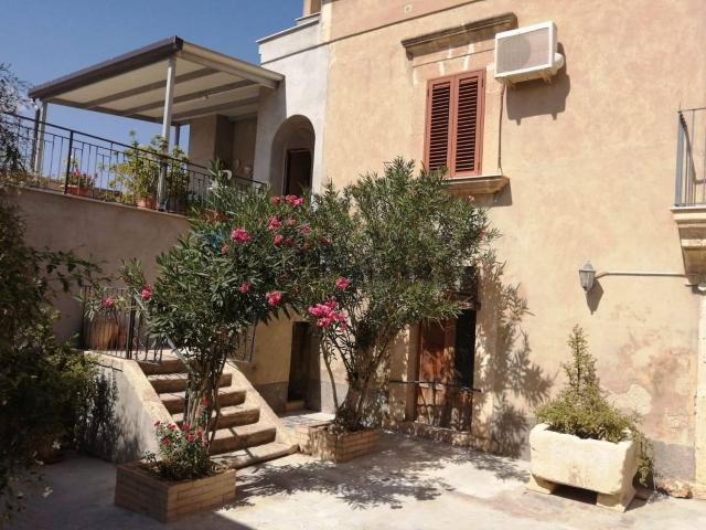 Casa in vendita a Mineo, Catania