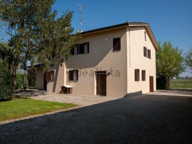 Casa in vendita a Unione Alto Ferrarese, Cento