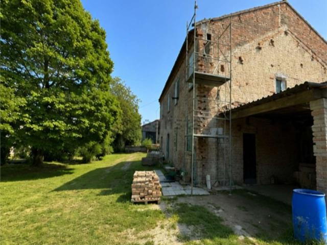 Casa in vendita a Ferrara, Reggio Emilia