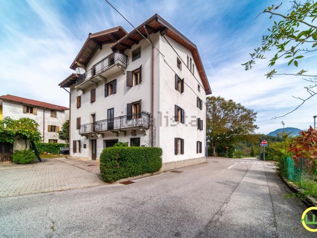 Casa in vendita a Villa, Verzegnis