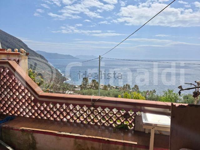 Casa in vendita a Leni, Sicilia