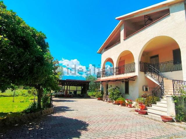 Casa in vendita a Ari, Abruzzo