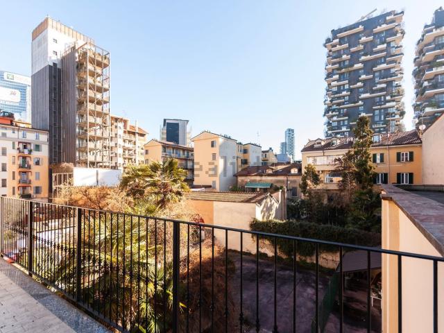 Casa in vendita a Municipio 9, Milano