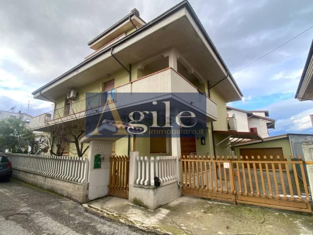 Casa in vendita a Unione dei Comuni della Val Vibrata, Sant'egidioalla Vibrata