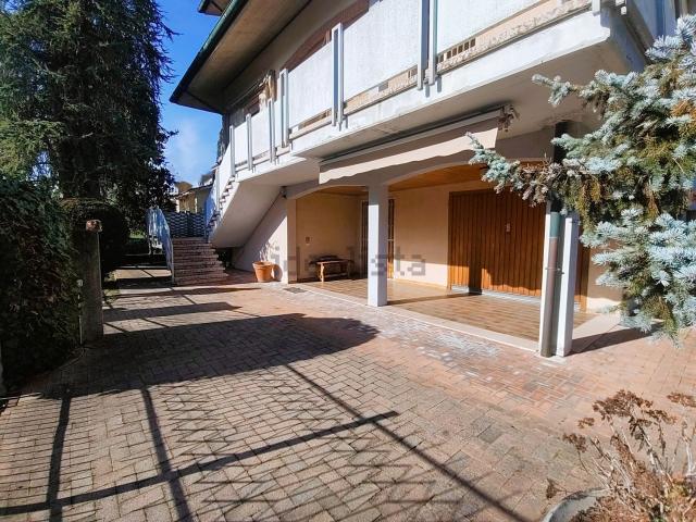 Casa in vendita a Unione dei comuni del Distretto Ceramico, Sassuolo