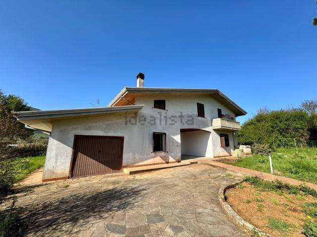 Casa in vendita a Ceccano, Lazio