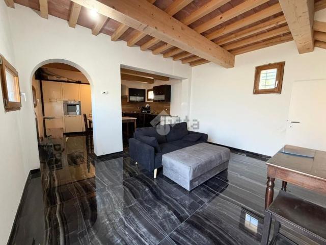 Casa in vendita a Quarrata, Toscana