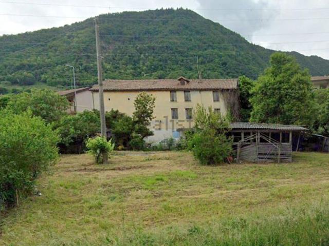Casa in vendita a Quero, Veneto