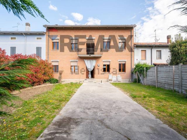 Casa in vendita a Dosolo, Lombardia