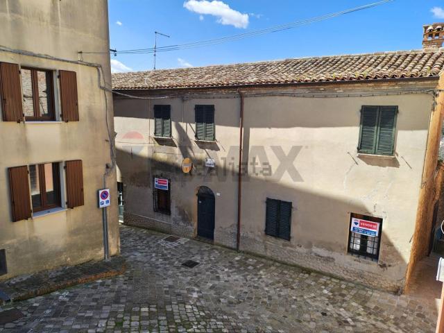 Casa in vendita a Mondaino, Reggio Emilia