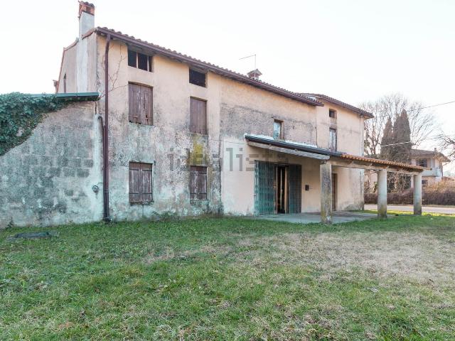 Casa in vendita a Breganze, Veneto