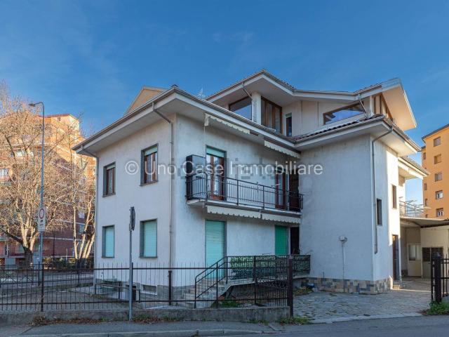 Casa in vendita a Piemonte, Torino