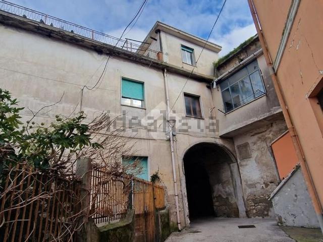 Casa in vendita a Borgo Fontanelle, Montesarchio