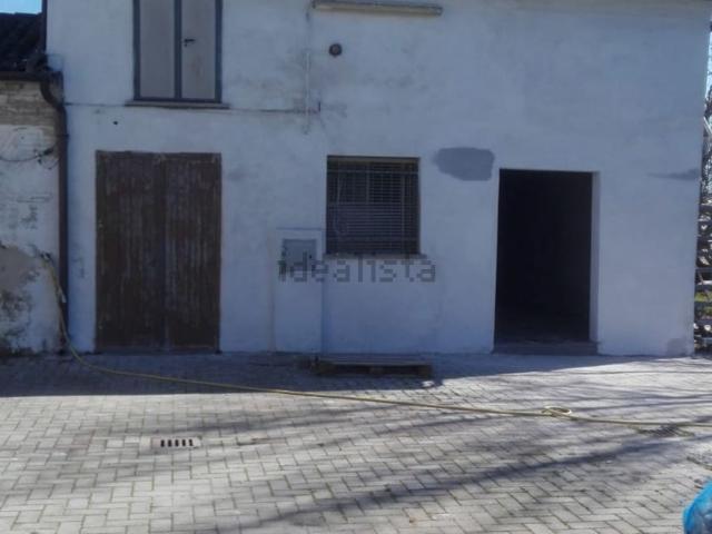 Casa in vendita a Unione Comuni Modenesi Area Nord, Mirandola