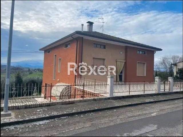 Casa in vendita a Marche, Ancona