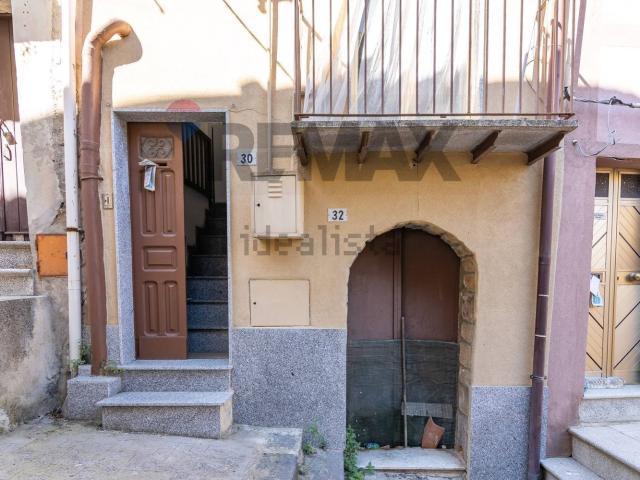 Casa in vendita a Monte, Piazza