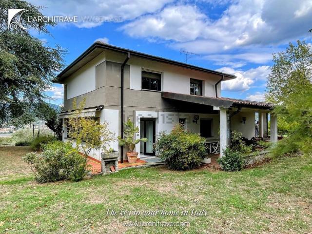 Casa in vendita a Vezzano Superiore, Vezzano Ligure