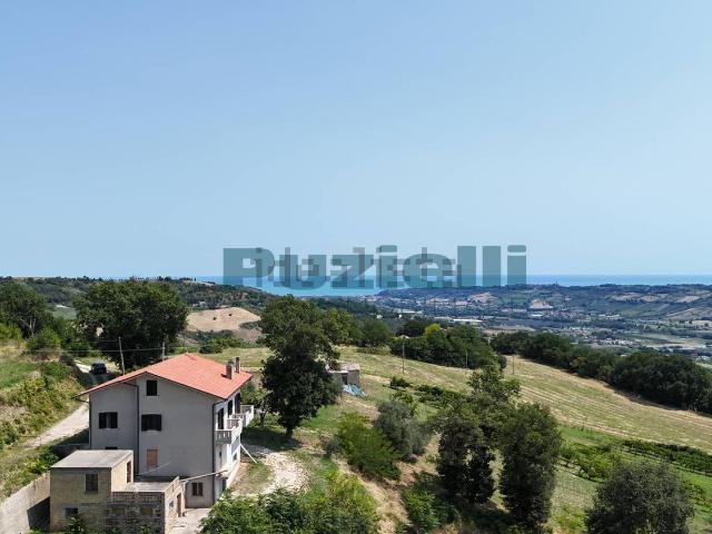 Casa in vendita a Marche, Fermo