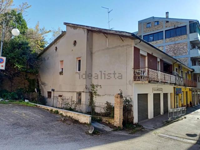 Casa in vendita a Loreto Aprutino, Abruzzo